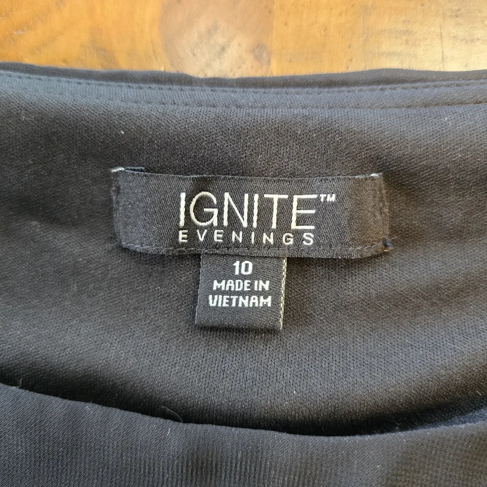 Ignite Evenings Black Chiffon Caped Cocktail Dress 10 - Picture 7 of 10